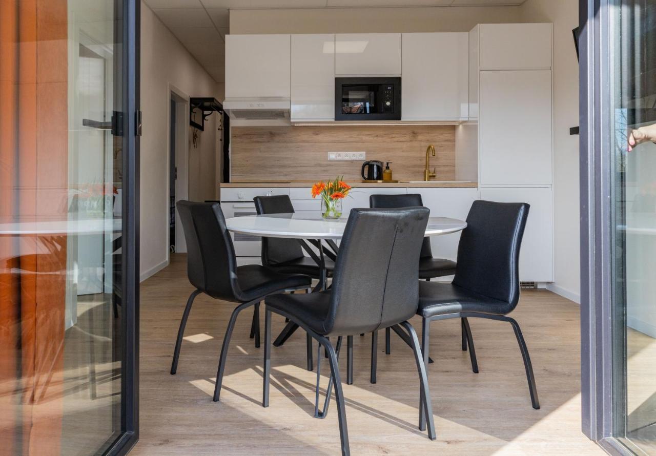 Sunny Apartment With Free Parking Zvolen Luaran gambar