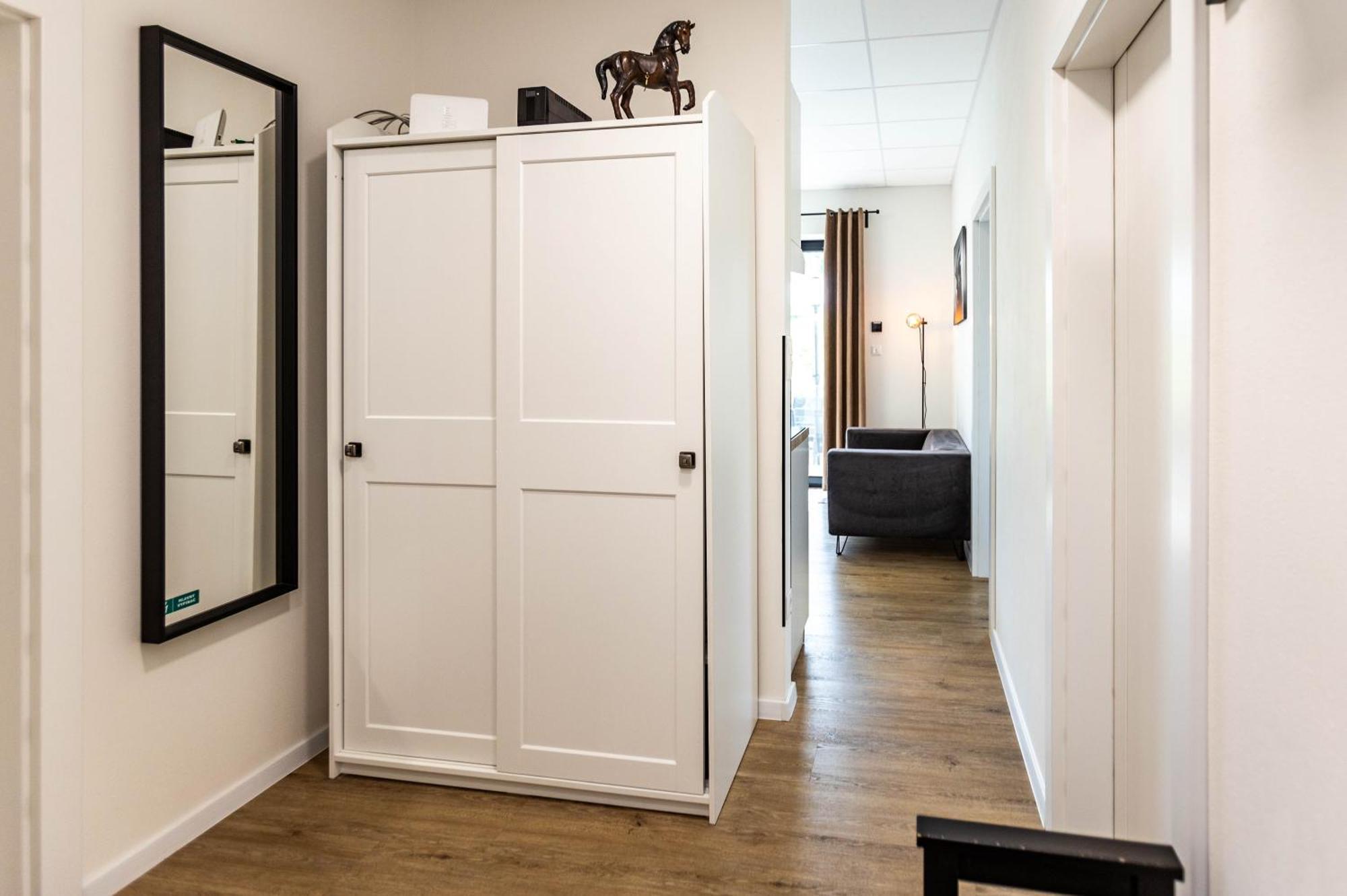 Sunny Apartment With Free Parking Zvolen Luaran gambar